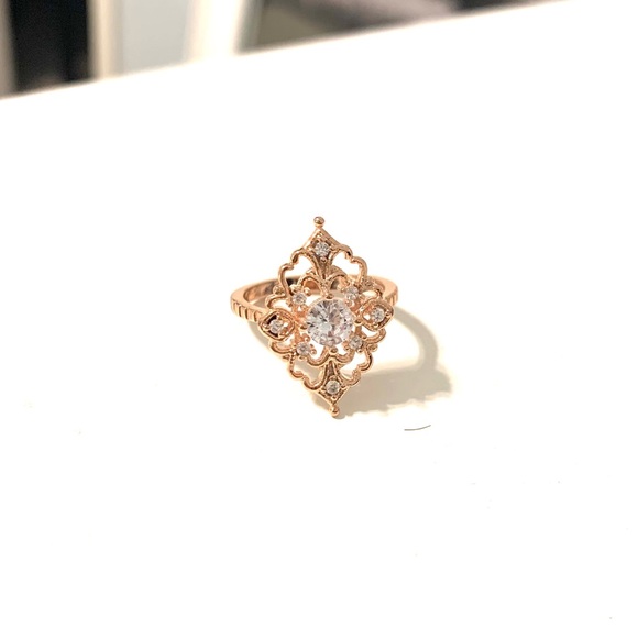 Vintage Style Filigree Rose Goldtone Jeweled Ring - Picture 2 of 6